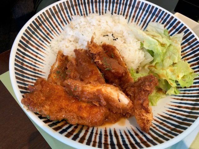 A Complete Seoul Travel Guide | Food, Shopping & More 75 Complete Seoul Travel Guide; Rice With Chicken Curry Katsu